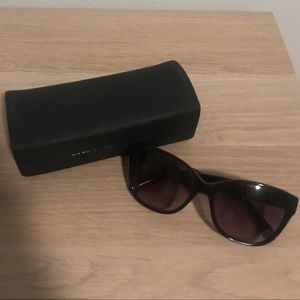 Marc Jacobs Accessories - Marc Jacobs Sunglasses Marc Jacobs Accessories - Marc Jacobs Sunglasses